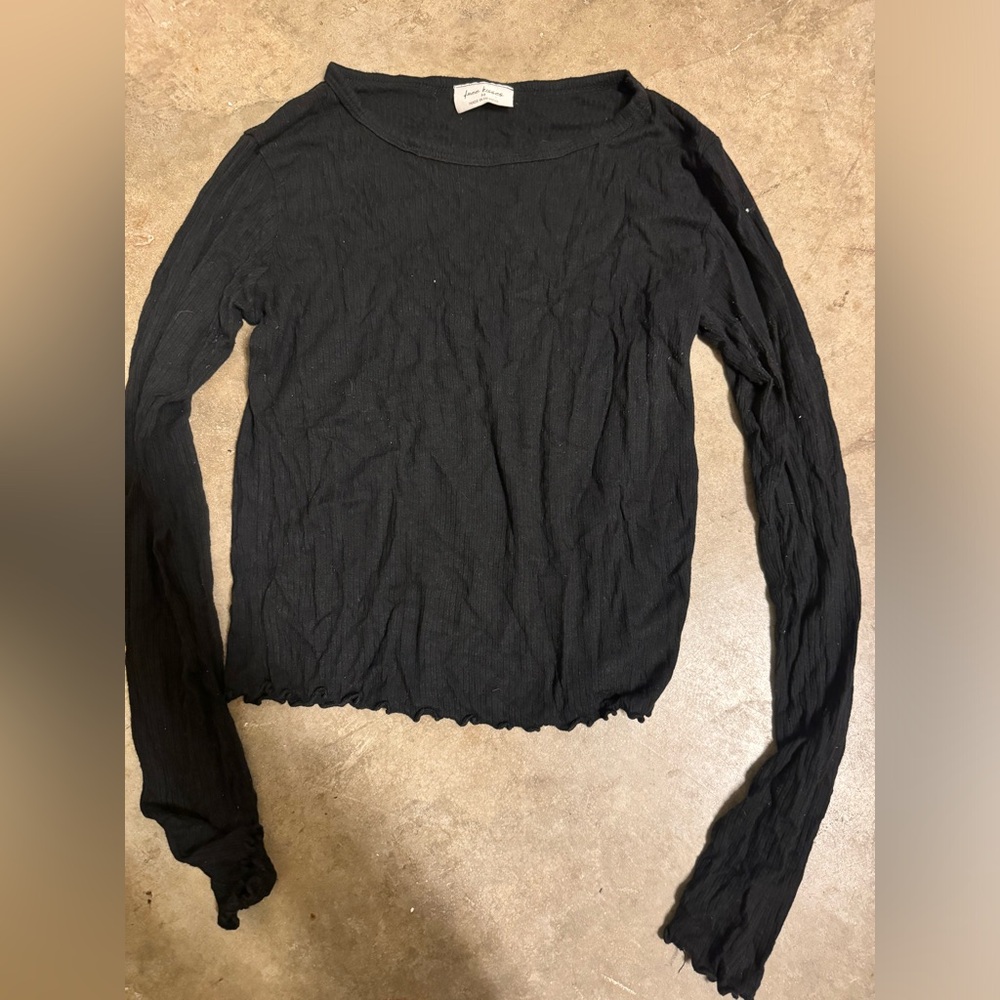 Free Kisses Basic black shirt